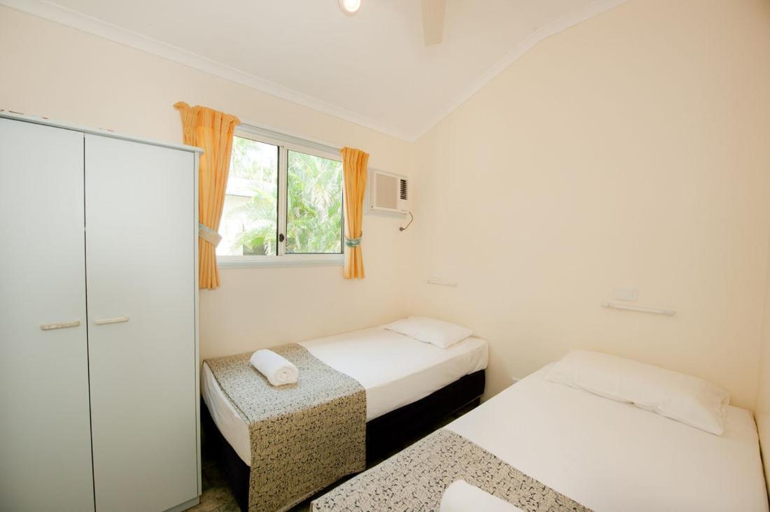 Ellis Beach Oceanfront Holiday Park Palm Cove Exteriör bild