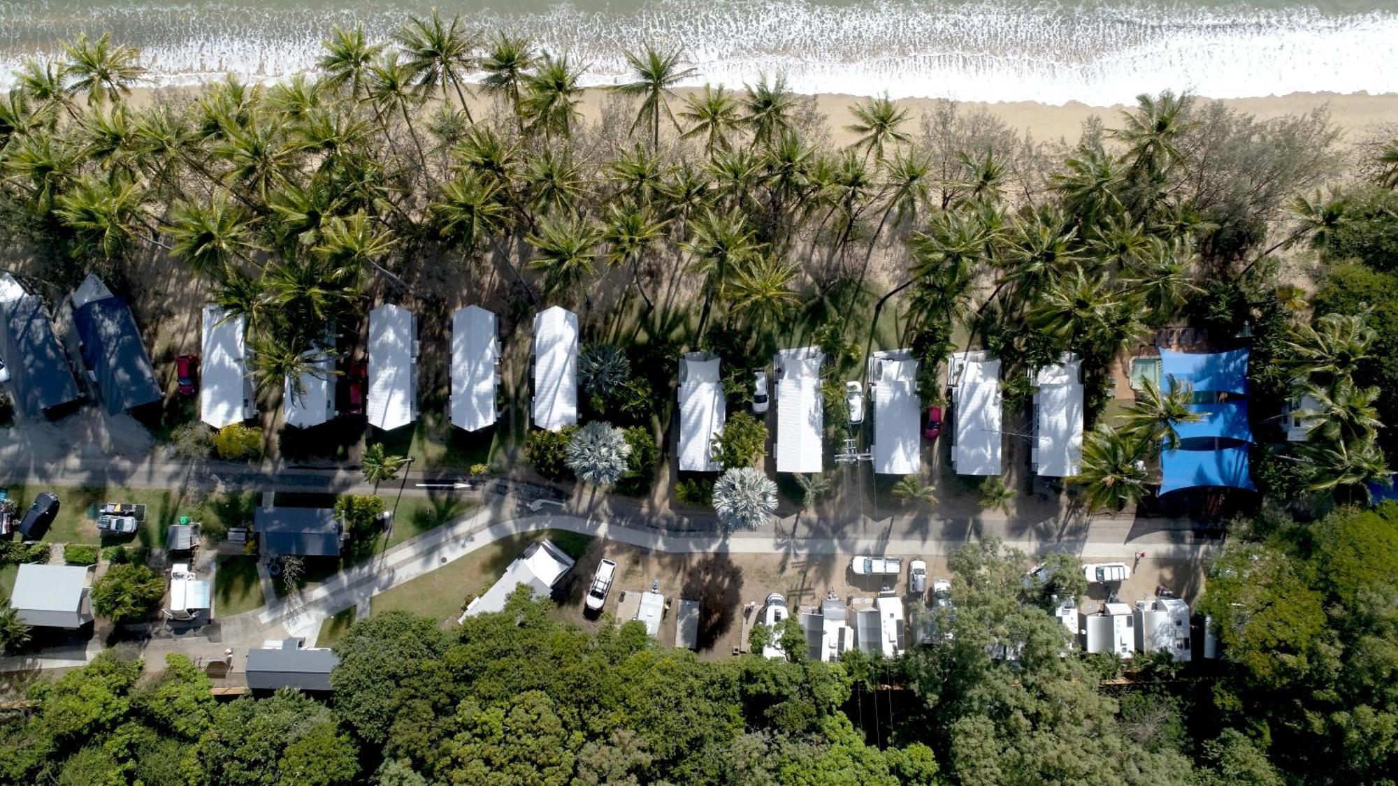 Ellis Beach Oceanfront Holiday Park Palm Cove Exteriör bild